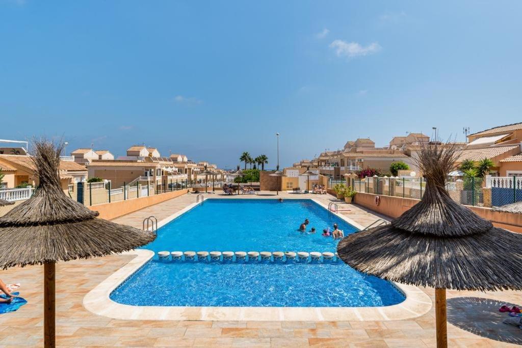 Апартаменти Orihuela Costa Torrevieja Dehesa de Campoamor  Екстер'єр фото