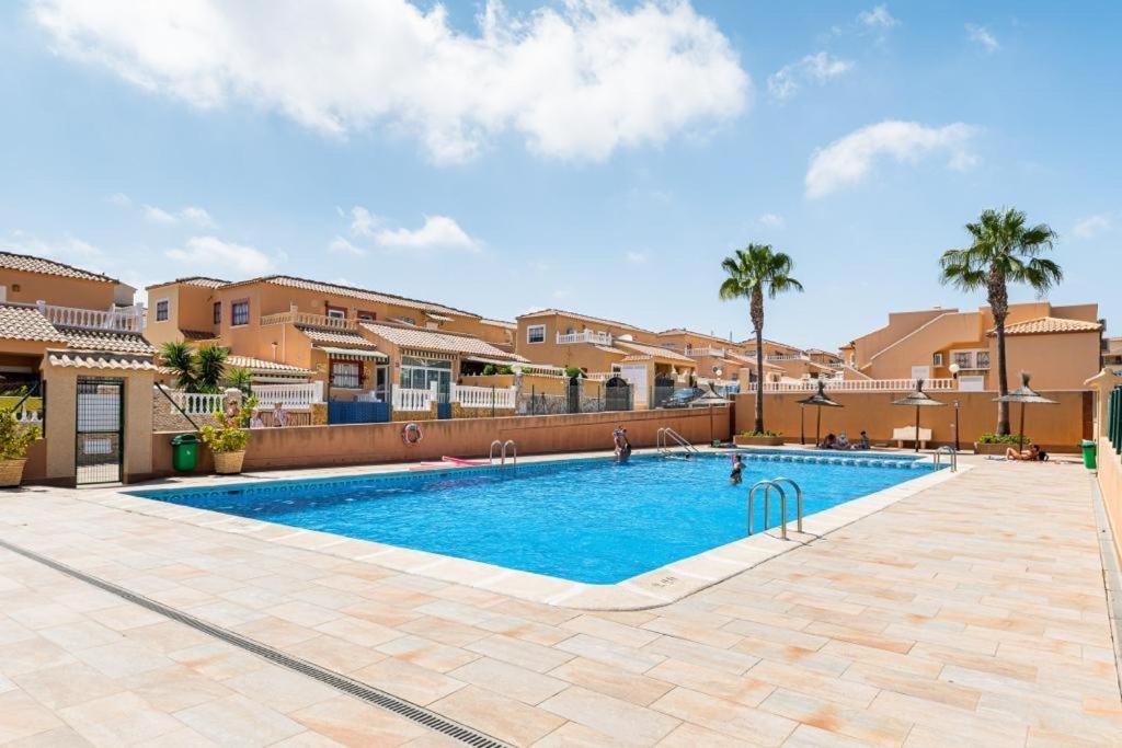 Апартаменти Orihuela Costa Torrevieja Dehesa de Campoamor  Екстер'єр фото