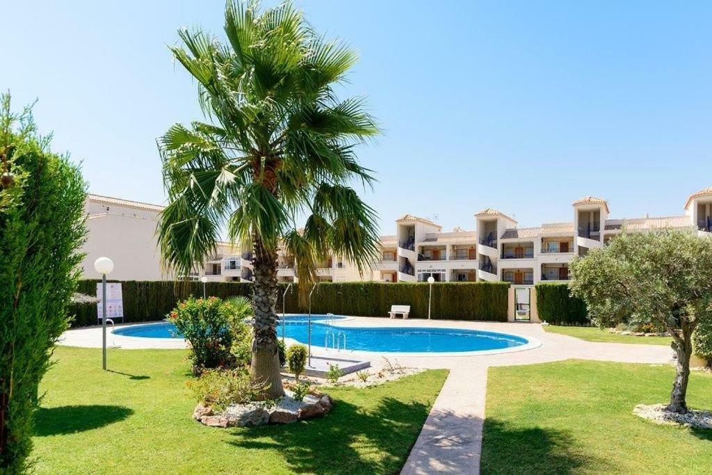Апартаменти Orihuela Costa Torrevieja Dehesa de Campoamor  Екстер'єр фото
